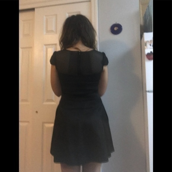 Guess A-Line Little Black Dress Size 4 - Picture 6 of 8